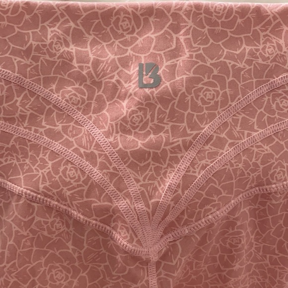 BuffBunny Bloom Collection Leggings - Picture 4 of 4